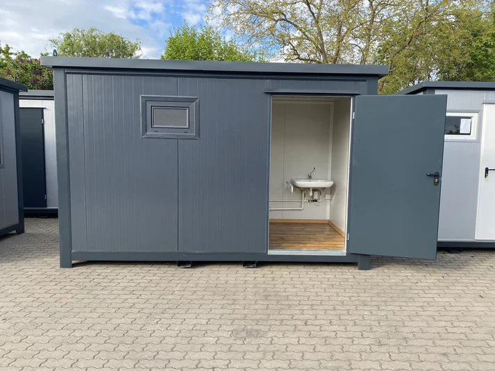 Cabine de toilettes 4x2