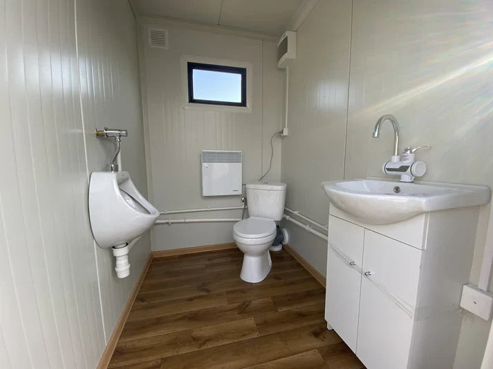 Conteneur sanitaire double avec réservoir à eaux usées, blanche, 3 x 2 mètres