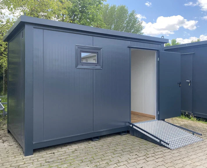 Cabine de toilettes 4x2