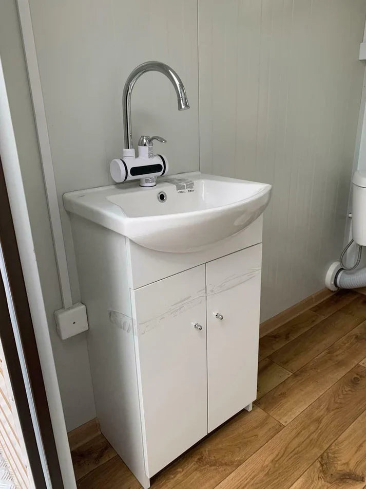 Conteneur sanitaire double avec réservoir à eaux usées, blanche, 3 x 2 mètres