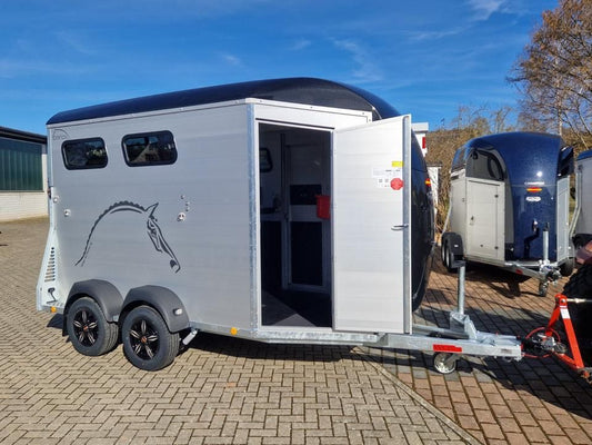 Remorque pour chevaux Böckmann Portax L SKA WCF 100 km/h avec sellerie