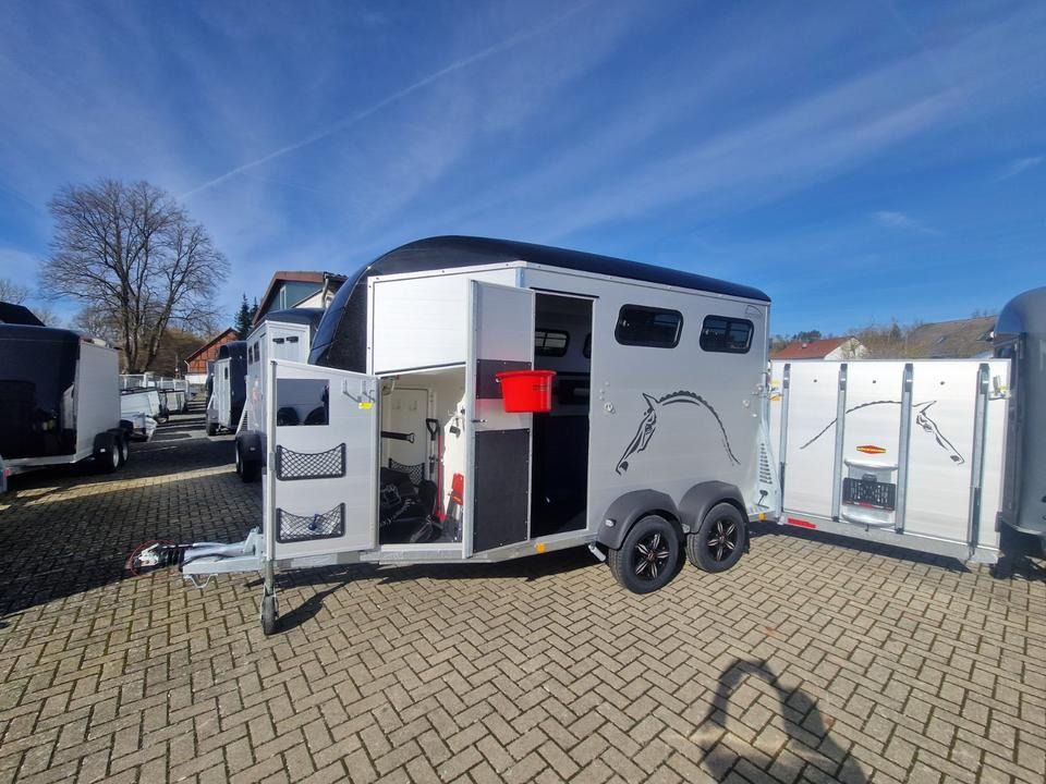 Remorque pour chevaux Böckmann Portax L SKA WCF 100 km/h avec sellerie