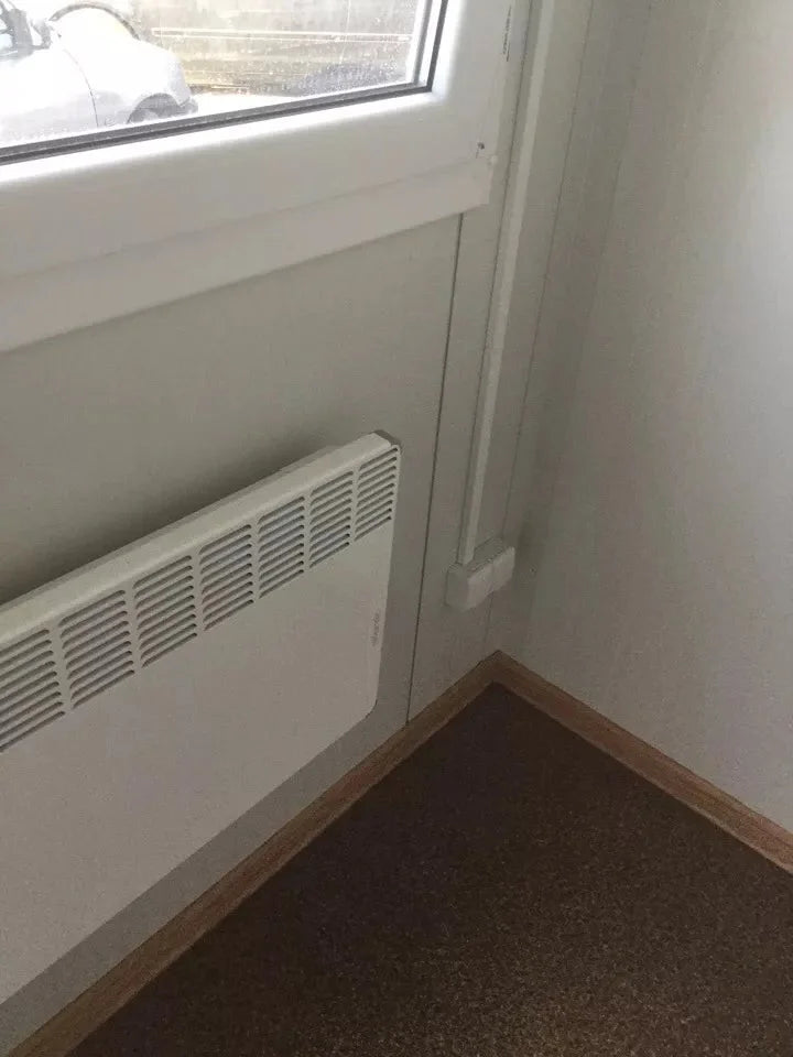Conteneur bureau 4 x 2,4 m – Poste de sécurité / Contrôle d'accès 9,6 m²