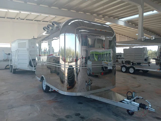 Remorque Food Truck professionnelle de style américain rétro (Airstream)