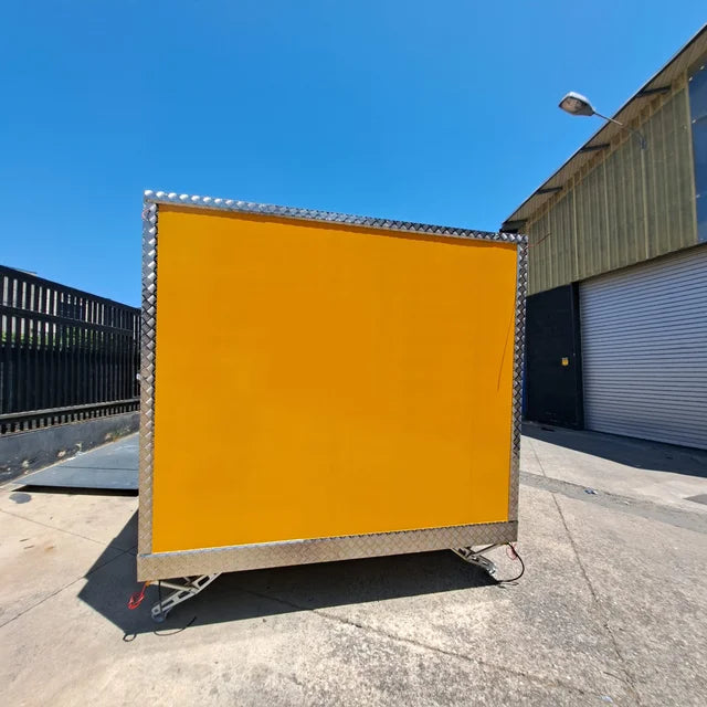 Remorque food truck modulaire professionnelle – Double essieu
