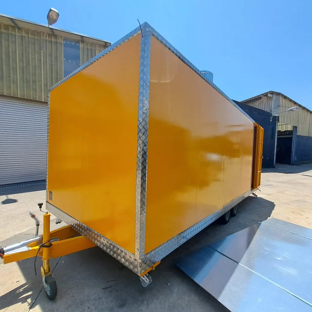 Remorque food truck modulaire professionnelle – Double essieu