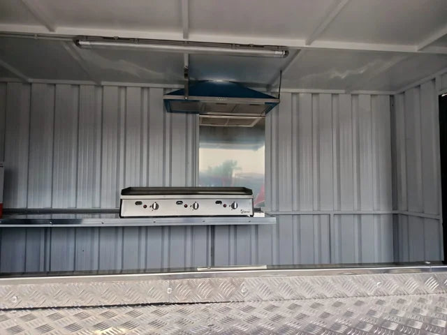 Remorque food truck compacte à un essieu