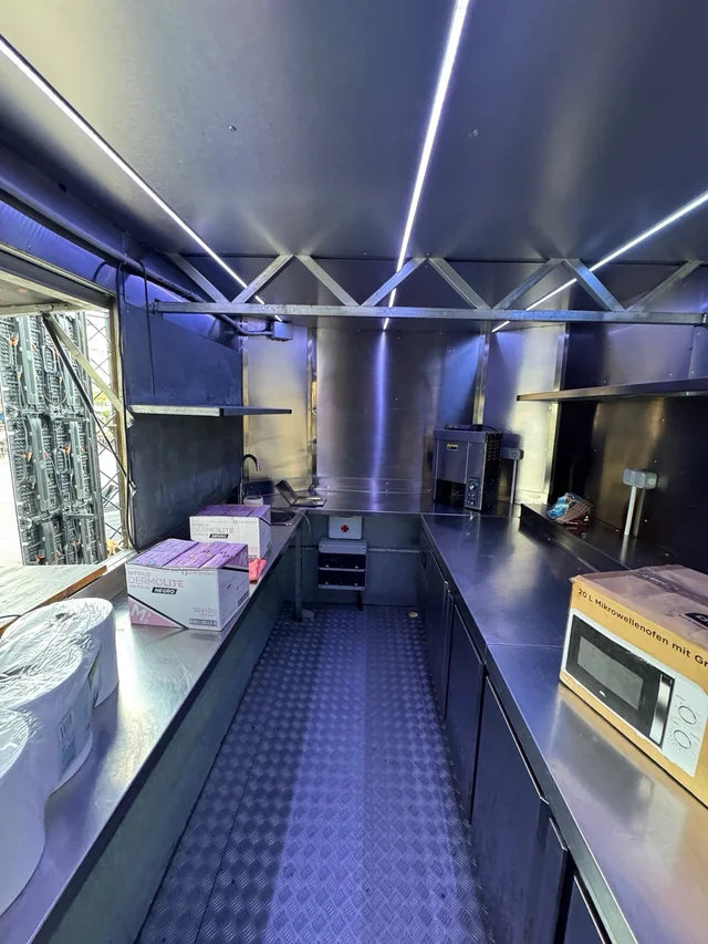 Remorque Food Truck haut de gamme au design bateau pirate