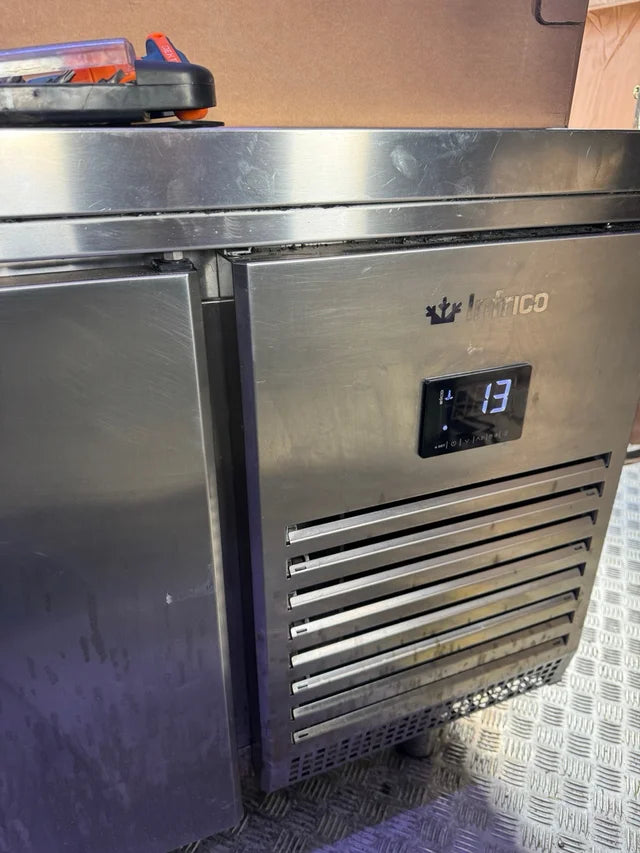 Remorque Food Truck haut de gamme au design bateau pirate