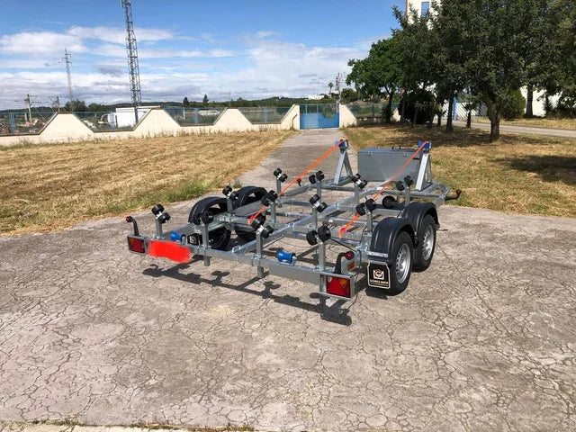 Remorque porte-bateau et Jet Ski professionnelle à double essieu freiné