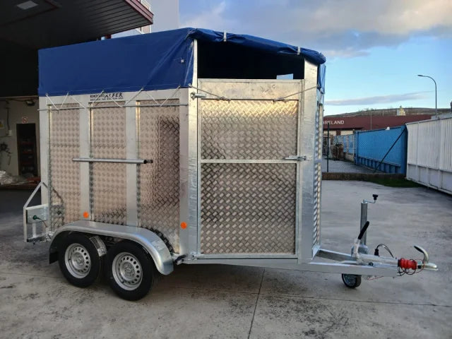 Remorque pour chevaux à double essieu