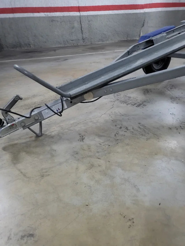 Remorque porte-moto monorail galvanisée