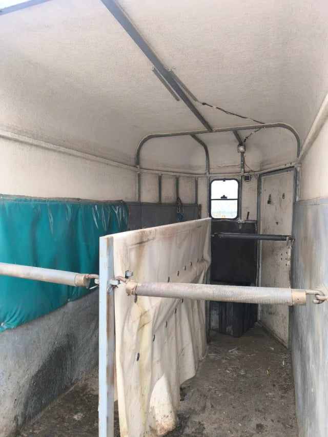 Remorque pour bétail / Chevaux – Double Essieu