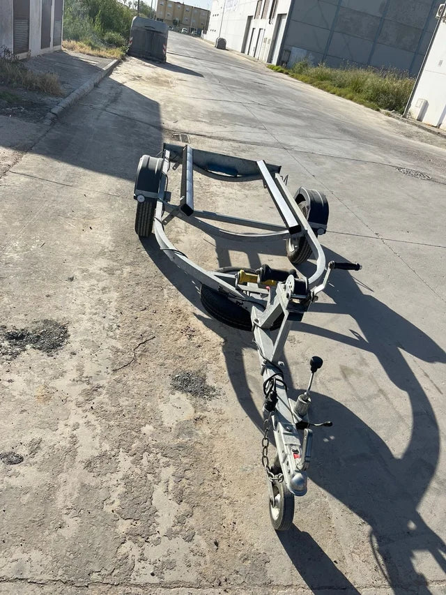 Remorque galvanisée professionnelle pour jet-skis et motomarines