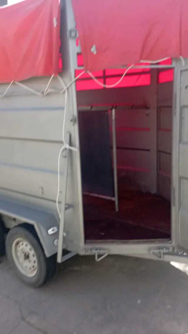 Remorque pour bétail / Transport d'animaux – Double essieu