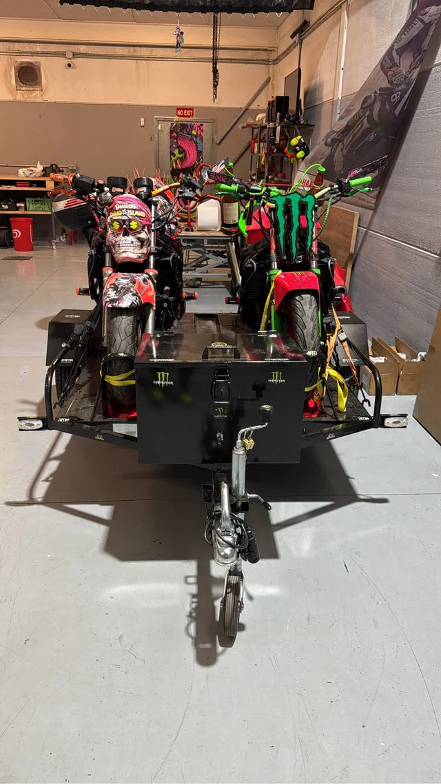 Remorque double pour motos – Sportive, robuste et facile à transporter