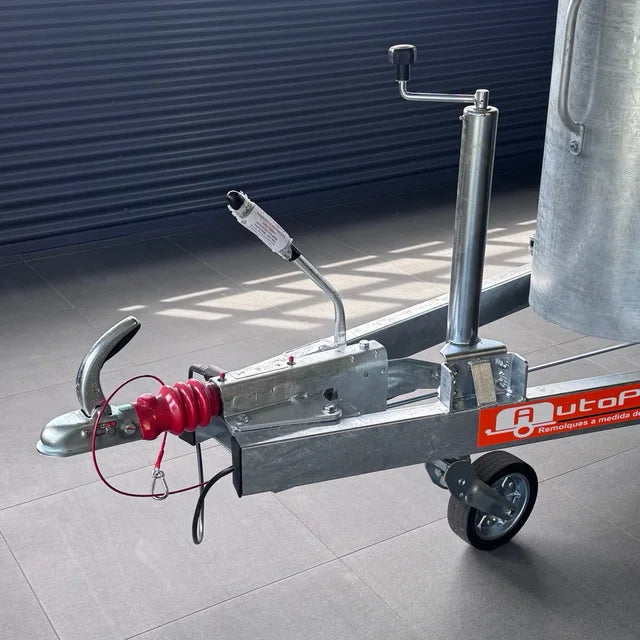 Remorque pour bétail / Transport de chevaux – Double essieu professionnel