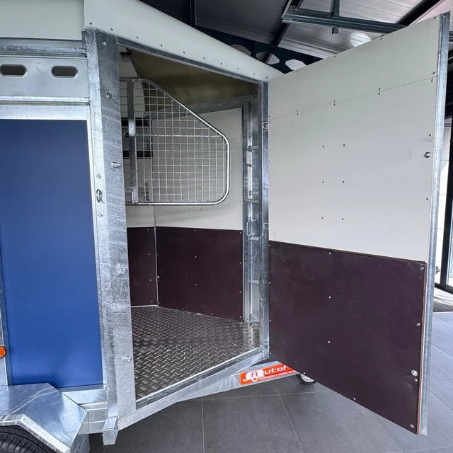 Remorque pour bétail / Transport de chevaux – Double essieu professionnel