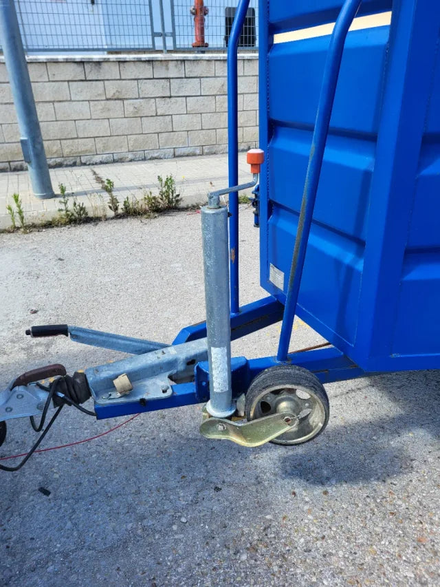 Remorque pour chevaux à double essieu
